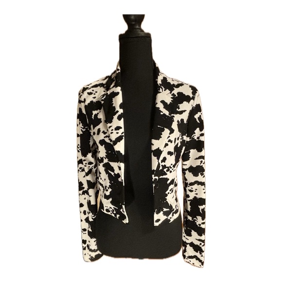 {WILLOW & ROOT} Cowprint Crop Light Weight Blazer Women’s Size Small Hip Western - Picture 7 of 10